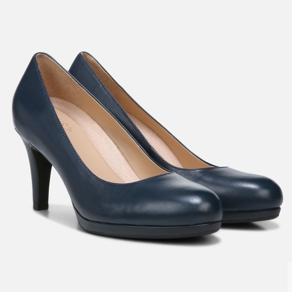 🆕naturalizer heels 9.5 WIDE never worn